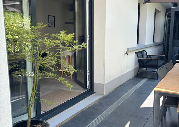 Maison D Architecte Avec * إيبيرني